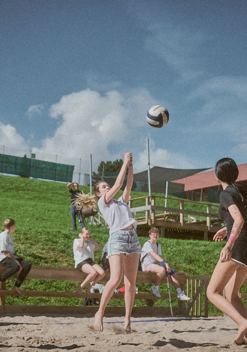 Swiss_camps_beach_volley